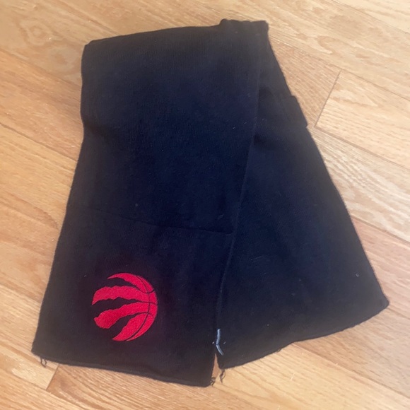 Toronto Raptors Authentic Scarf - Picture 1 of 3